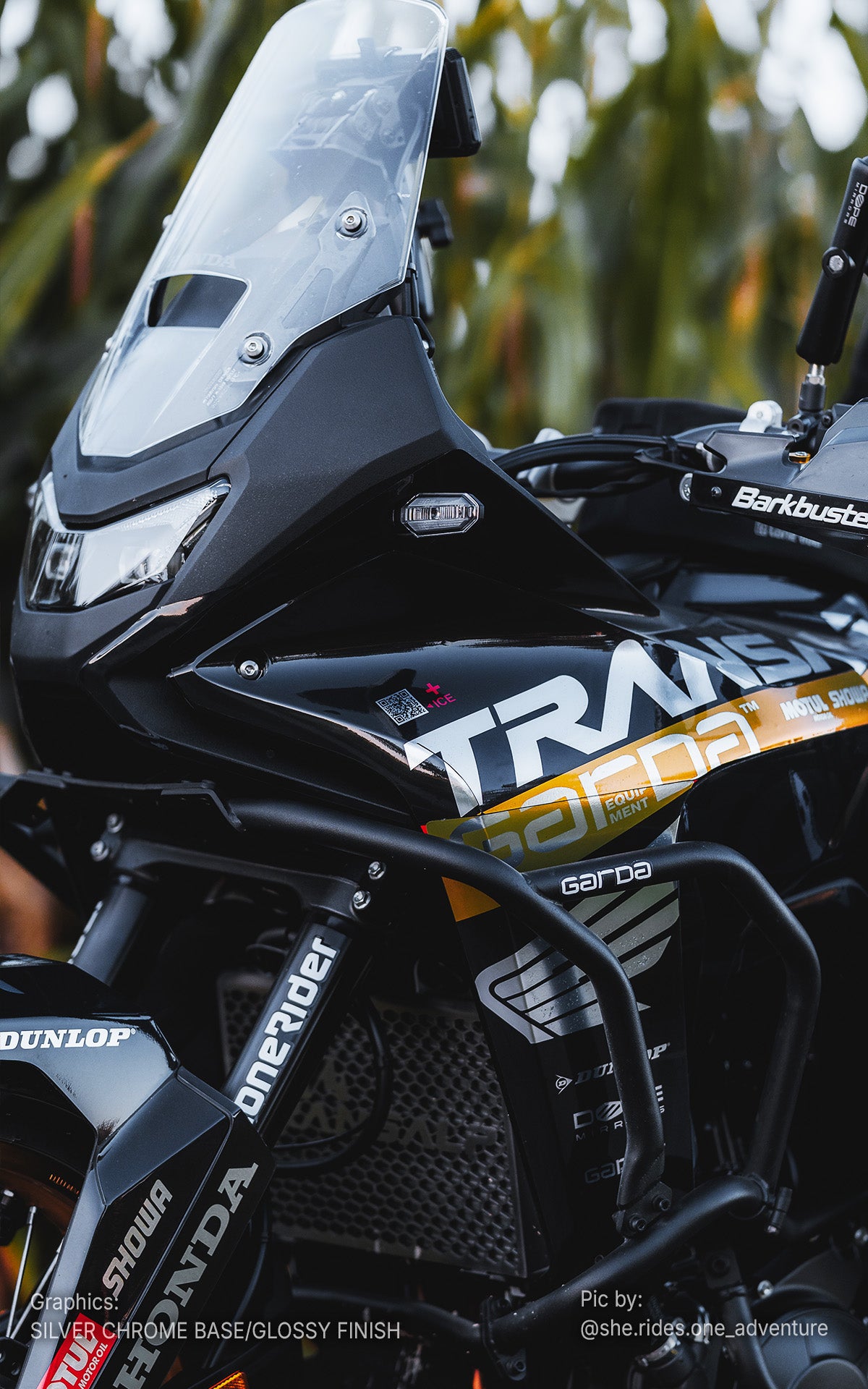Honda Transalp 750 Dekor – „Outback“ (Chrome Edition)