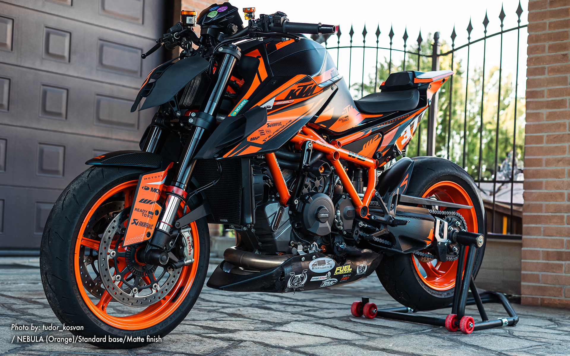 KTM 1290 Super Duke R GRÁFICOS - "Nebula" (Laranja)