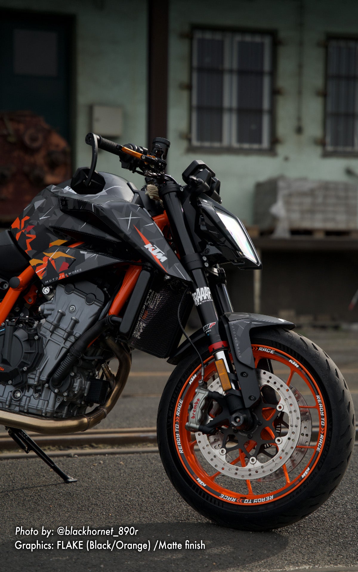 KTM 790/890 Duke GRAPHICS - "Flake" (Black/Orange)