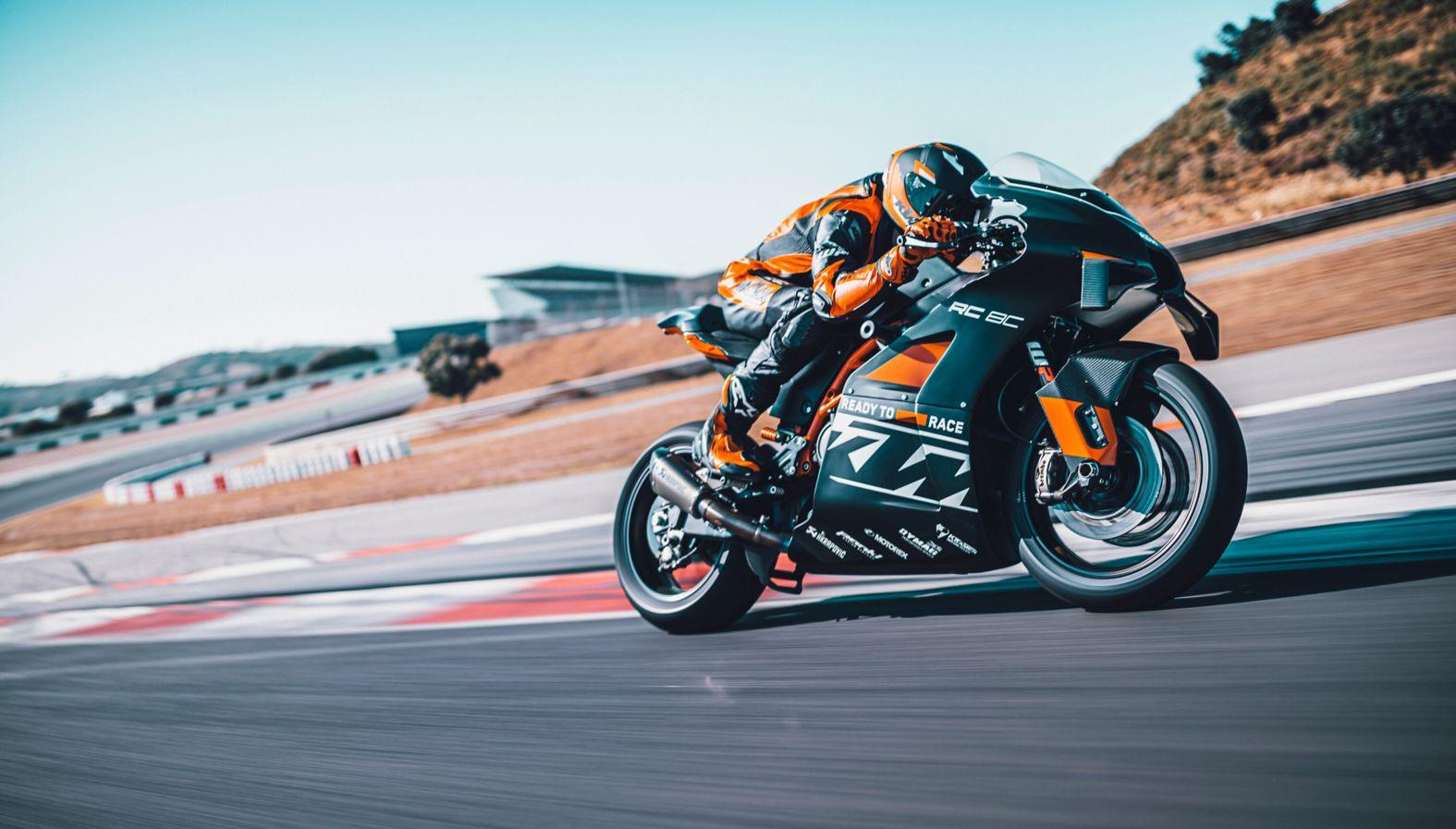 KTM launches 200 more of the model RC8C and now with more power! - MotoProWorks