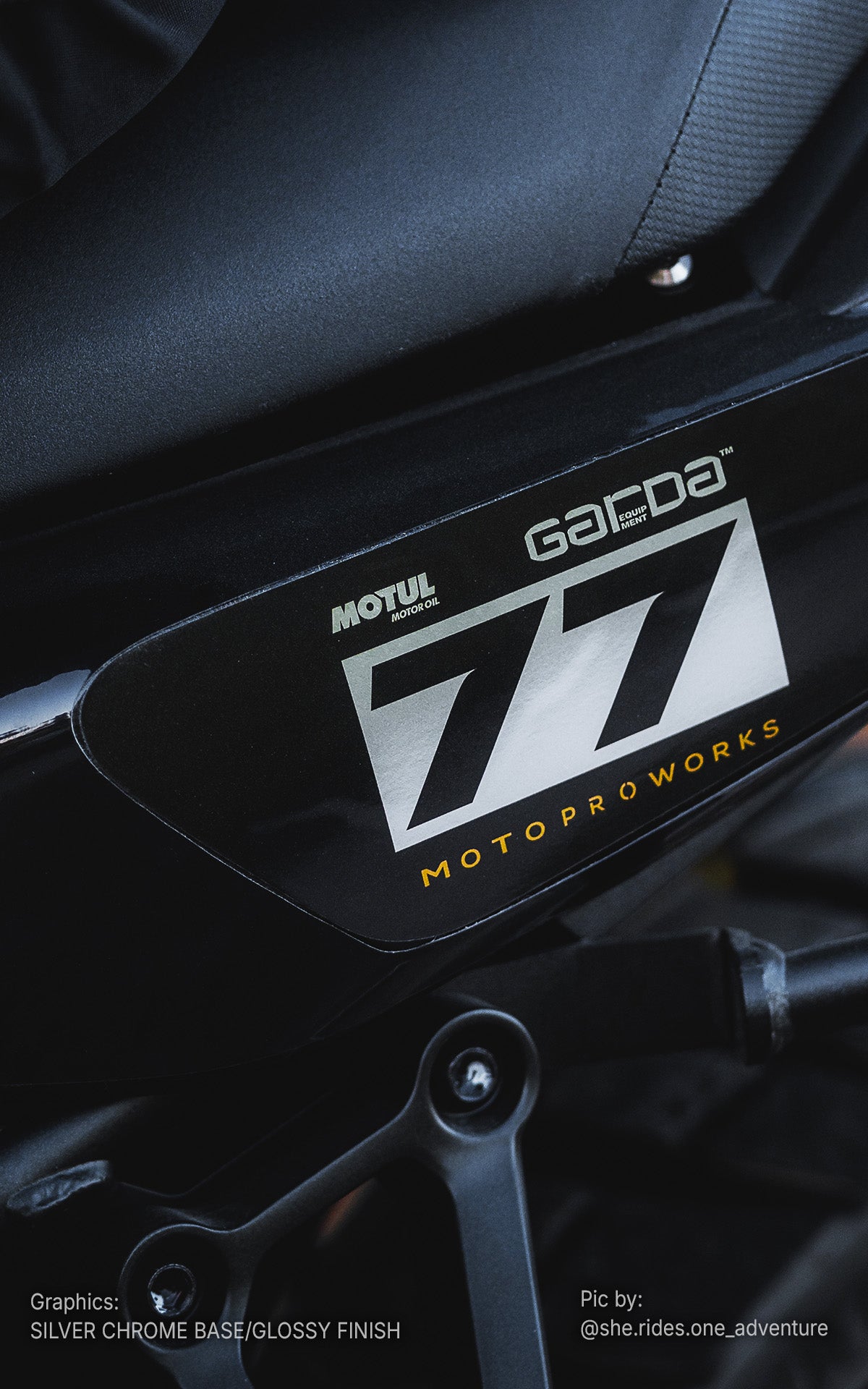 Honda Transalp 750 Dekor – „Outback“ (Chrome Edition)
