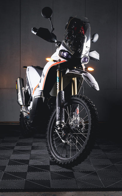 KOVE 450 Rally GRAPHICS - "Summit" (White)
