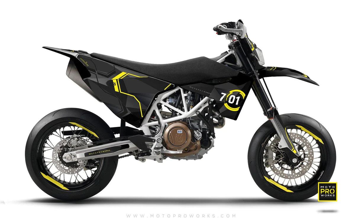 *OUTLET!* – Husqvarna 701 Supermoto (2015-2023) - &quot;Scanner&quot; (Darkly) - GLOSSY KIT