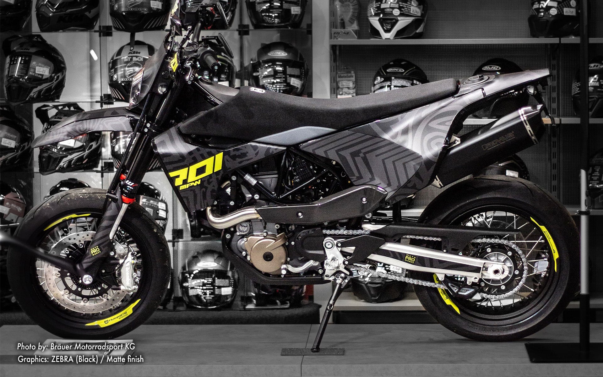 Husqvarna GRAPHICS - "ZEBRA" (black)
