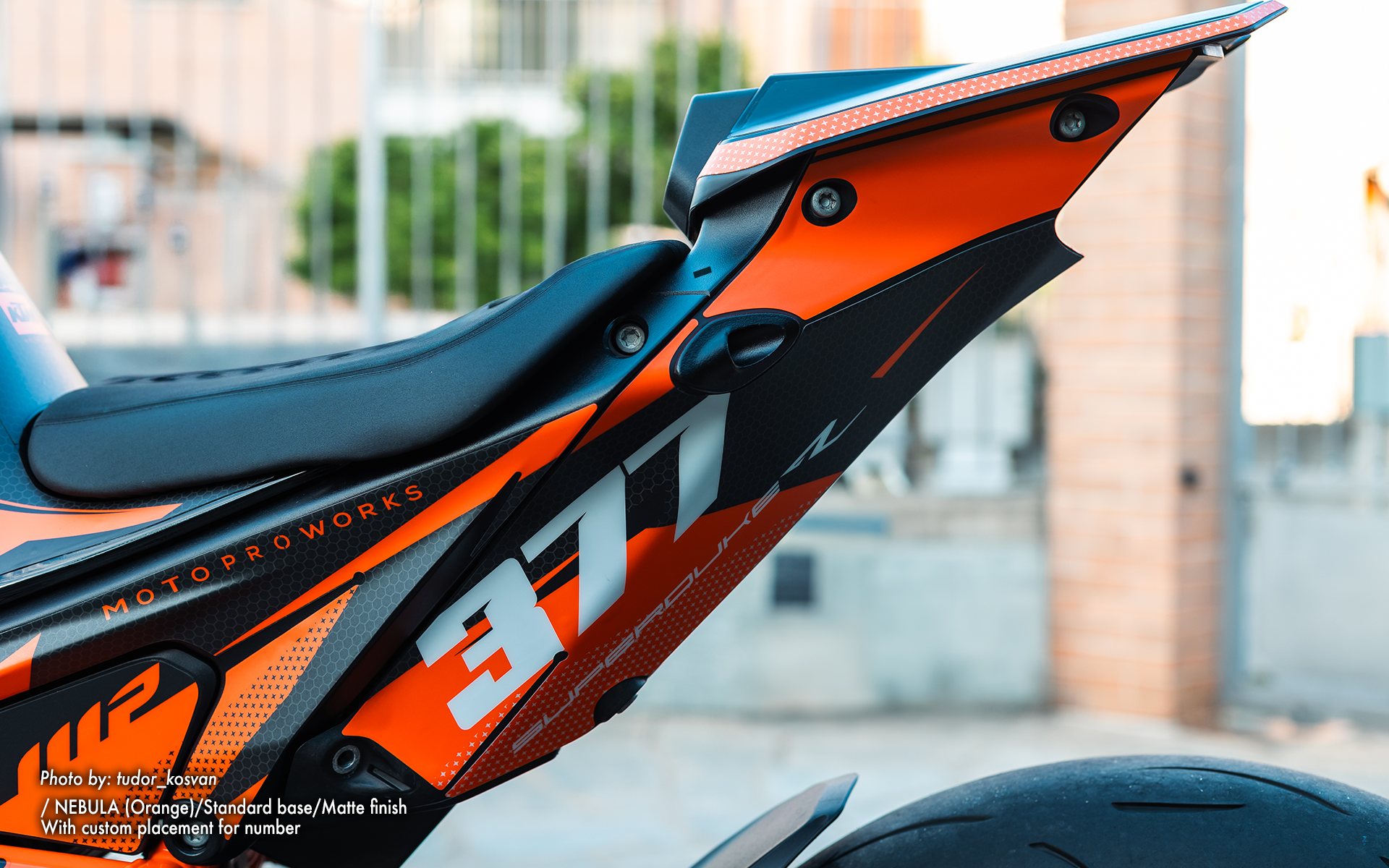 KTM 1290 Super Duke R GRAPHICS - "Nebula" (Oranje)