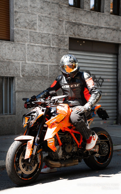 KTM 1390 Super Duke R/Evo GRAFIIKAT - "Flake" (Oranssi/Musta)