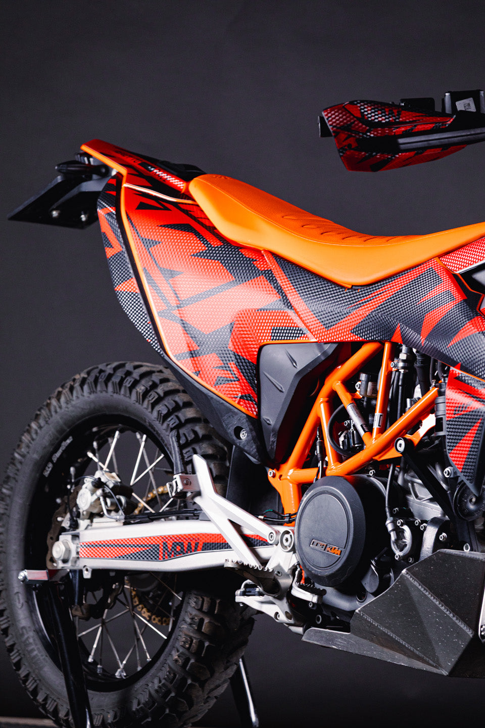 KTM 690 SMC-R GRAPHICS - "Kickdrift" (Red)