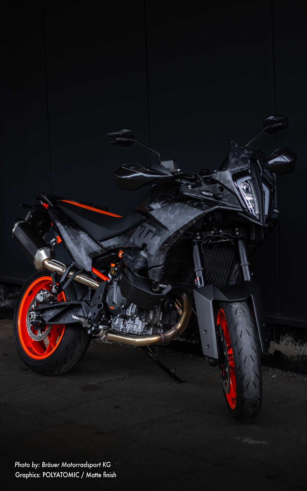 KTM 890 SMT 2023-2024 KIT GRAFICO - "Polyatomic" (Stealth)